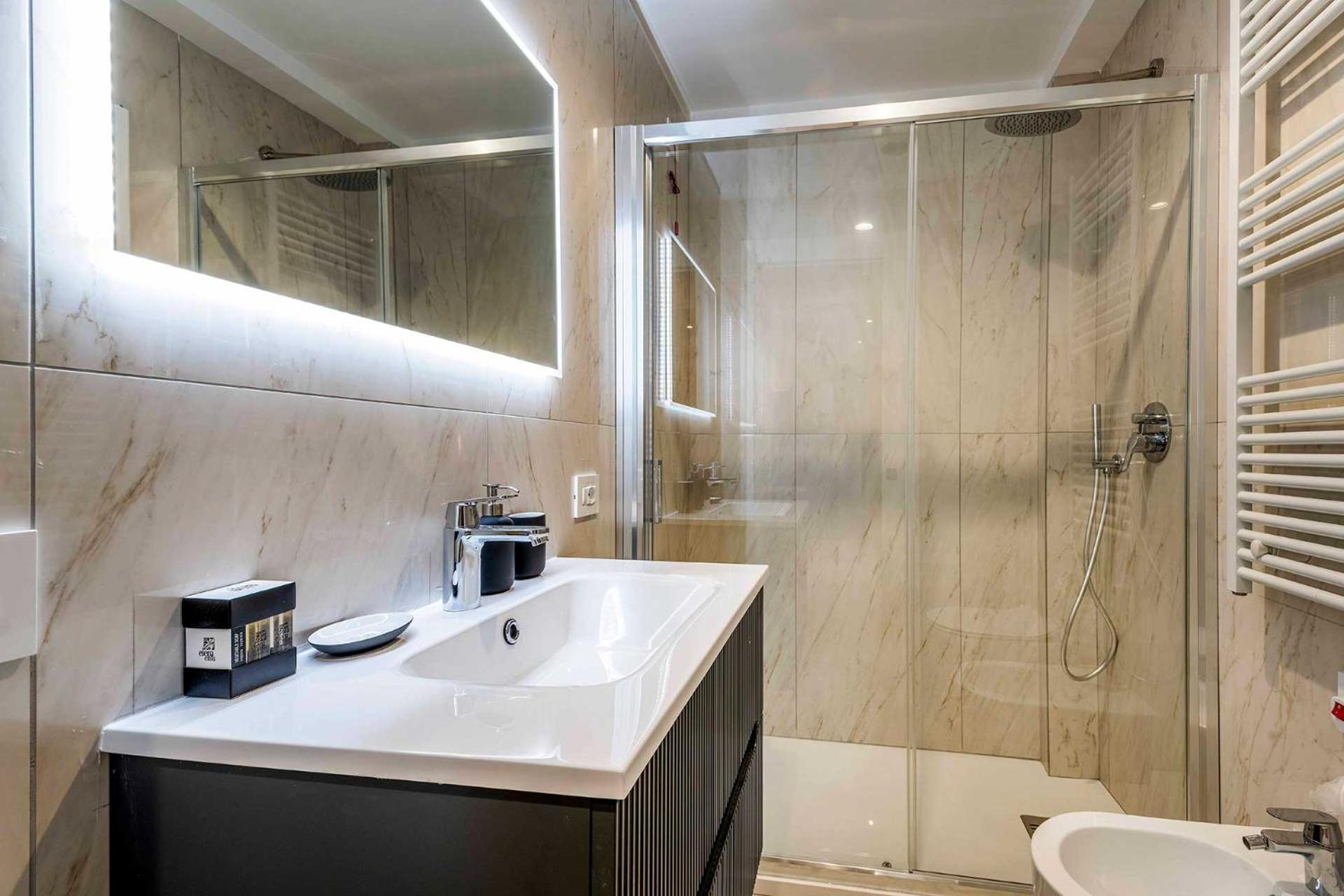 Velasca Tower Apartments Milan Bagian luar foto