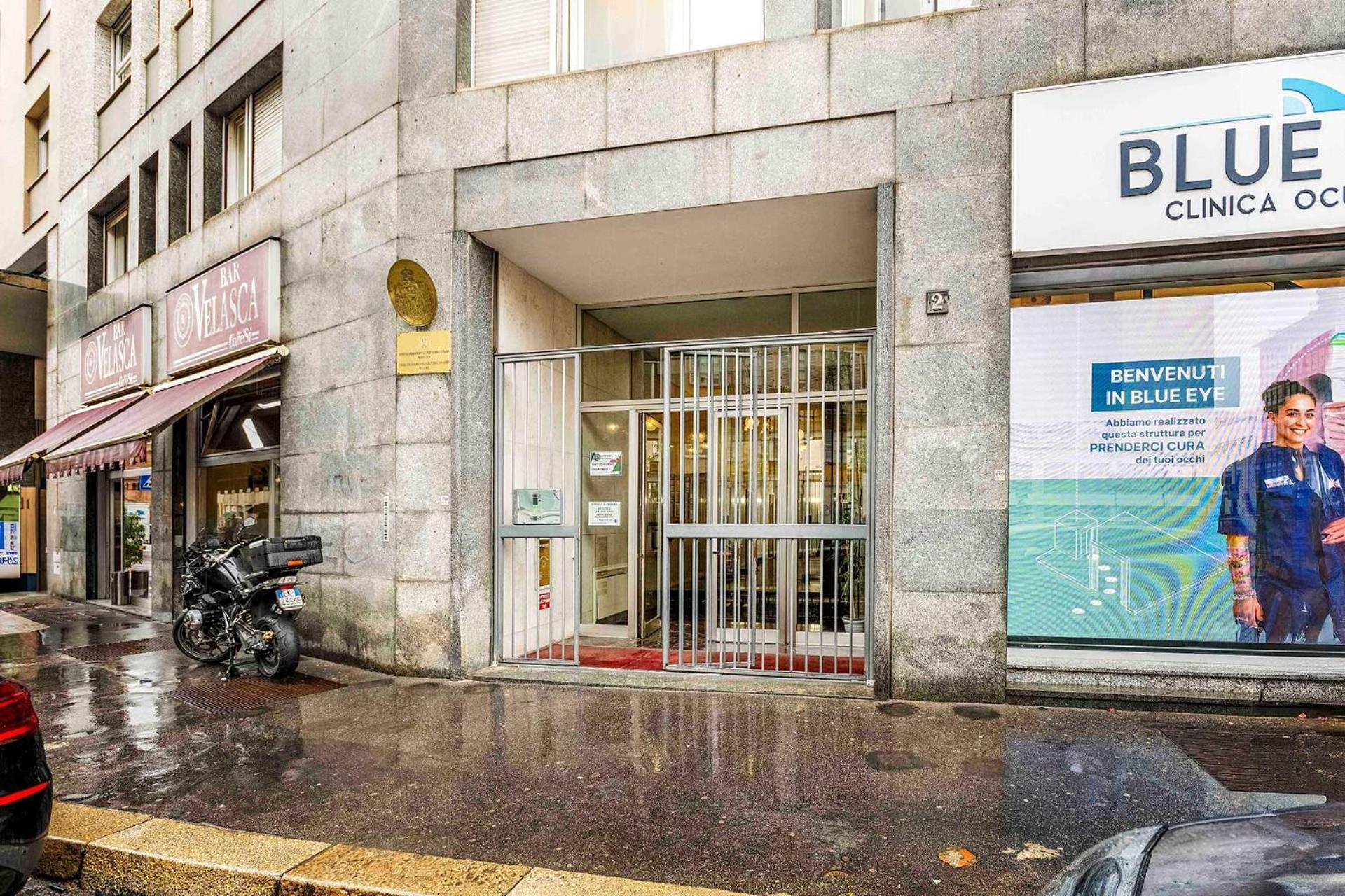 Velasca Tower Apartments Milan Bagian luar foto